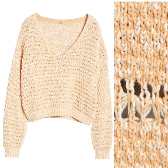 🌹Free People Knitted V Neck Sweater in Neutral - Picture 3 of 16